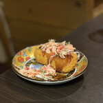 居酒屋 権兵衛 - カニカマがのってるカニクリームコロッケ