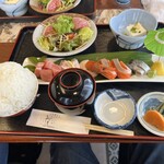 彩りの遊食 和楽器 - 料理写真:ランチ　刺身定食
