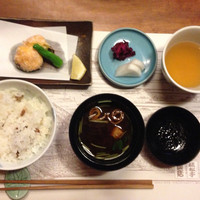 韻松亭 - 豆ごはんが美味しくて、みんなお代わり。