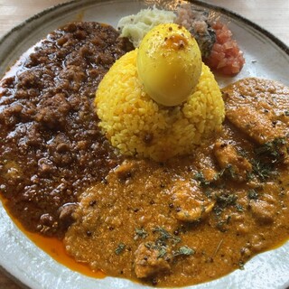 スパイスカレー ボマイェ_1