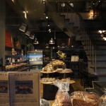 PANNINI - シックな店内です