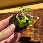 鮨 三心 - ハーブの昆布締め