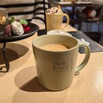 ディック・ブルーナ テーブル - 