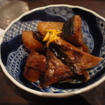 丸冨水産 - あら煮大根　380円