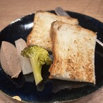 焼鳥 谷口 - レバーパテ　蓬莱人参、ブロッコリー