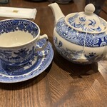 真不同 HONG KONG TEA ROOM 1946 - 