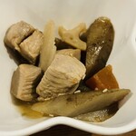居酒屋 たかまさ - まぐろの筑前煮 お通し