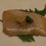 鮓 きずな - 宮城のサワラ　藁でスモーク