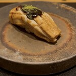 鮓 きずな - あなご　離れていても良い香りがただよう
      とても柔らくほどける感じ