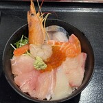 海鮮丼の駅前 - 