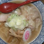 手打ちラーメン 清仁軒 - スープが美味しい