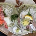 いさりび食堂 - お刺身定食(反対側から撮ってるので見栄え悪くてすみません)
