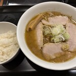 らぁ麺やまぐち - 味噌ラーメンとライス