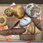 天然こうぼぱん とことこ - GETした新人パン達とベジクロの様子( ´∀｀)