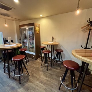 Crown Hamburgers AND DONUTS_2