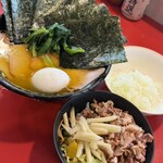 家系総本山 吉村家 - 