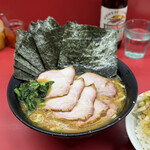 ラーメン 杉田家 本店 - 