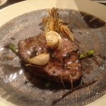 ラボラトリバーアンドレストラン - ブランド豚の炭火焼