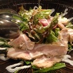 ラボラトリバーアンドレストラン - 上林鶏のサラダ