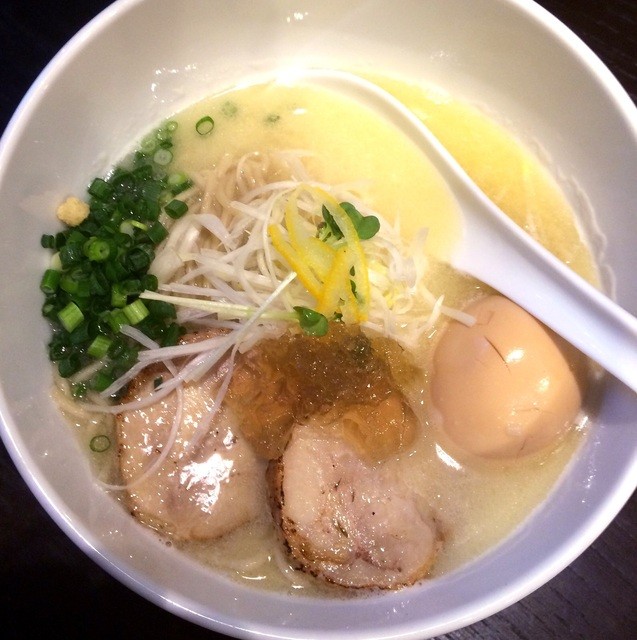 くさび 鶏の章 青山 ラーメン 食べログ