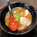 麺屋ふくちぁん - 黒マー油らーめん　980円