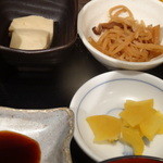 もてなしや - 小鉢にお新香