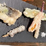 酒盃 - 聞いたことない野菜の天ぷら