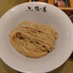 らーめん 鴨to葱 上野御徒町本店 - 麺