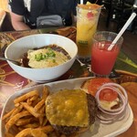 Cheeseburger In Paradise Waikiki - 