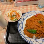 王様のカレー - 料理写真:キーマドライカレーセット（Level３、ラッシー）