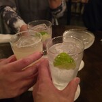 ザバー - 本気でジントニが美味しかった(,,•﹏•,,)因みにJoeさんのドライマティーニは、燃えそう‼️