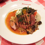 鴨ムネ肉のロースト グリーンペッパーソース(ディナーコースの主菜)