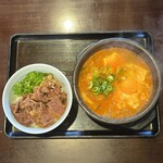 カルビ丼とスン豆腐専門店 韓丼 - 