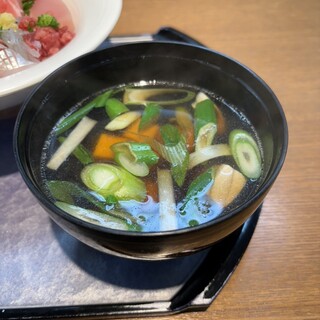 とろろ・海鮮料理 さんすい_1