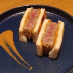 焼肉神威 - 特製ヒレカツサンド
