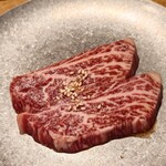 焼肉神威 - 【追加肉】上カルビ2枚