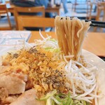 よいひ - 背脂うどん豚野郎（麺特盛・肉マシ・野菜マシマシ）