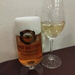 ブラッスリー エディブル - そしてもちろん、飲むー！笑。ここのグラスワインはいつも満足できるものがあるな♪