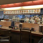 生野飯店 - カウンター席