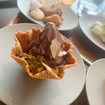 Crossroads Kitchen - 