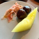 Crossroads Kitchen - 