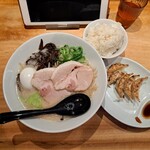 博多 一風堂 - 料理写真: