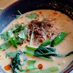 ブリル飯店 - トロトロ♡ナッツとスリゴマが胡麻が絡みついて青菜が美味しい♡♡