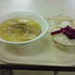 波止場食堂 - 波止場食堂、B-7店の　塩ラーメン+小ライス