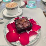 Tiffany Blue Box Café - マロンのタルトケーキ