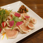 和菜屋 宴 - 地鶏のたたき