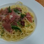 Cucina Italiana Cordialita - 生ハムと水菜のペペロンチーノ