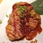 Yakiniku Kingu - プルケスタ？カルビ((((；ﾟДﾟ)))))))
                        3ヶ月ぶりの焼き肉＼(^o^)／
                        お店の雰囲気が…残念です{(-_-)}