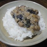 かせや - あたたかい御飯に乗せていただきまーす。ここにお茶をかけても構いません。