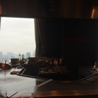 鉄板焼 一徹 - 雨だったので景色は残念
